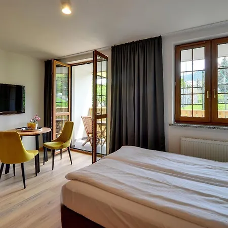 Nad Lomnica Centrum Apartment