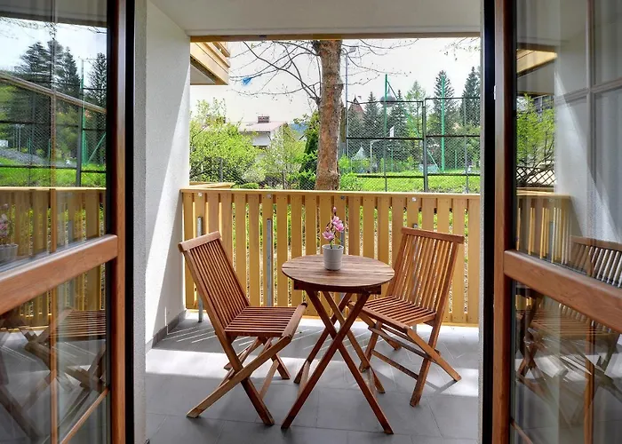 Nad Lomnica Centrum *